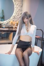 ［COS写真］冬马路纱－浴缸湿身黑丝