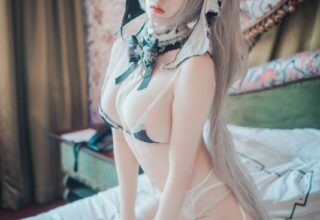 [COS写真]DJAWA Photo  Bambi (밤비) Azur Lane HMS Formidable [79P 748MB]